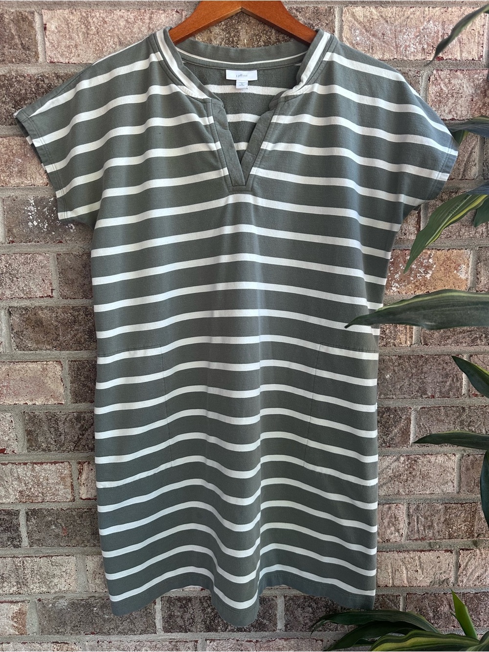 J. Jill Olive Green and White Striped v neck dress with pockets Medium Petite